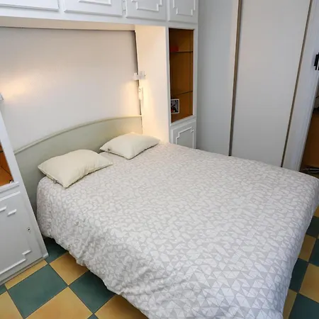 St Cyprien Proche Apartment